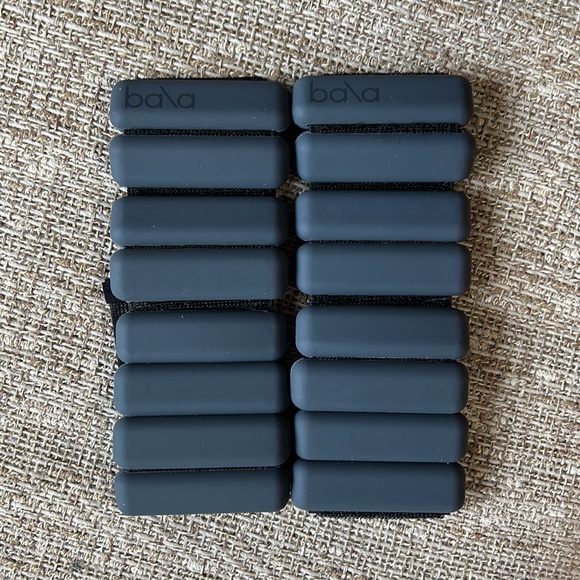 ❌SOLD❌ Bala Bangles charcoal 1lbs ea - Picture 6 of 12